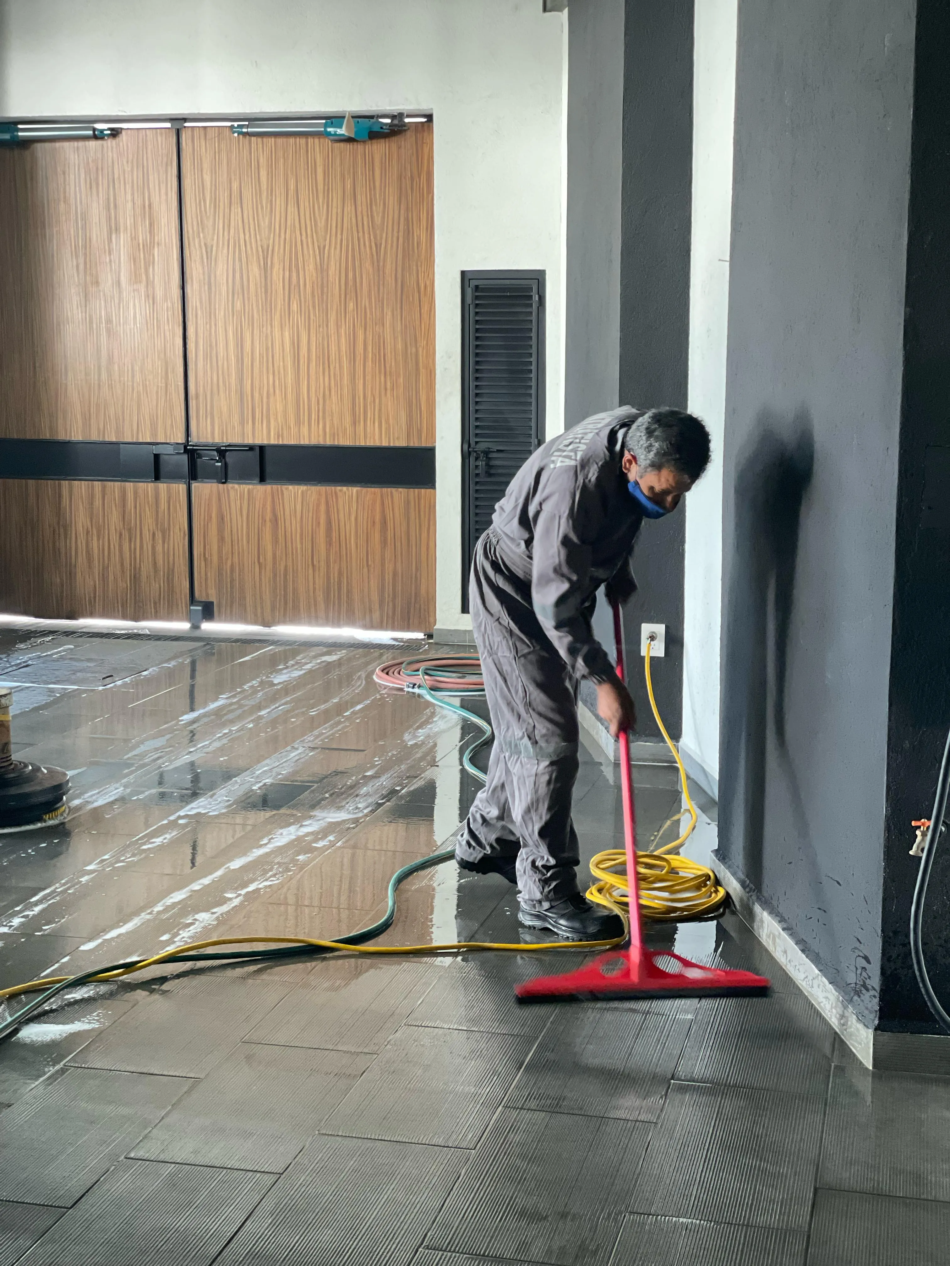 Servicio de limpieza MGCleanogar en gallery 65