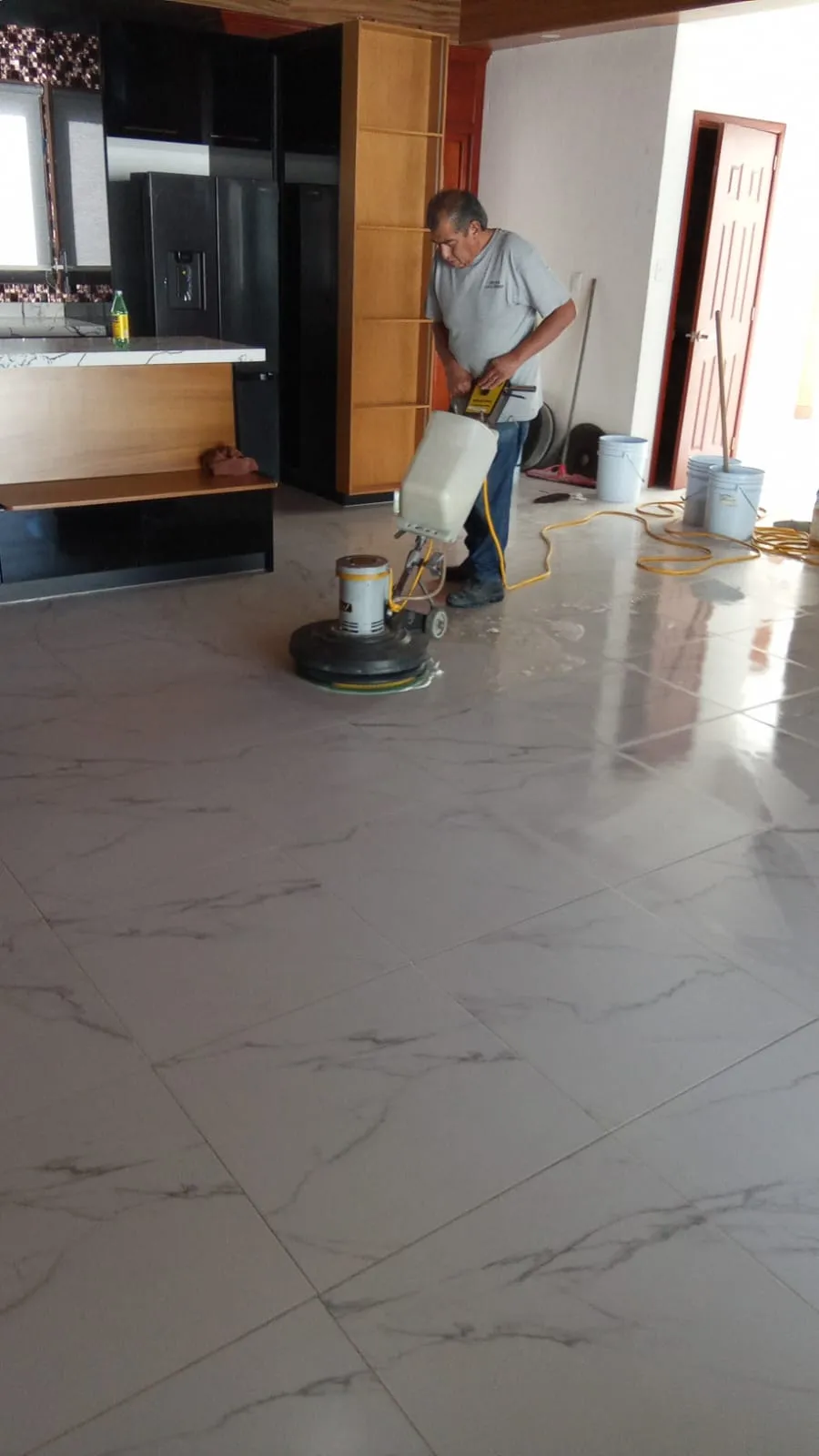 Servicio de limpieza MGCleanogar en gallery 80