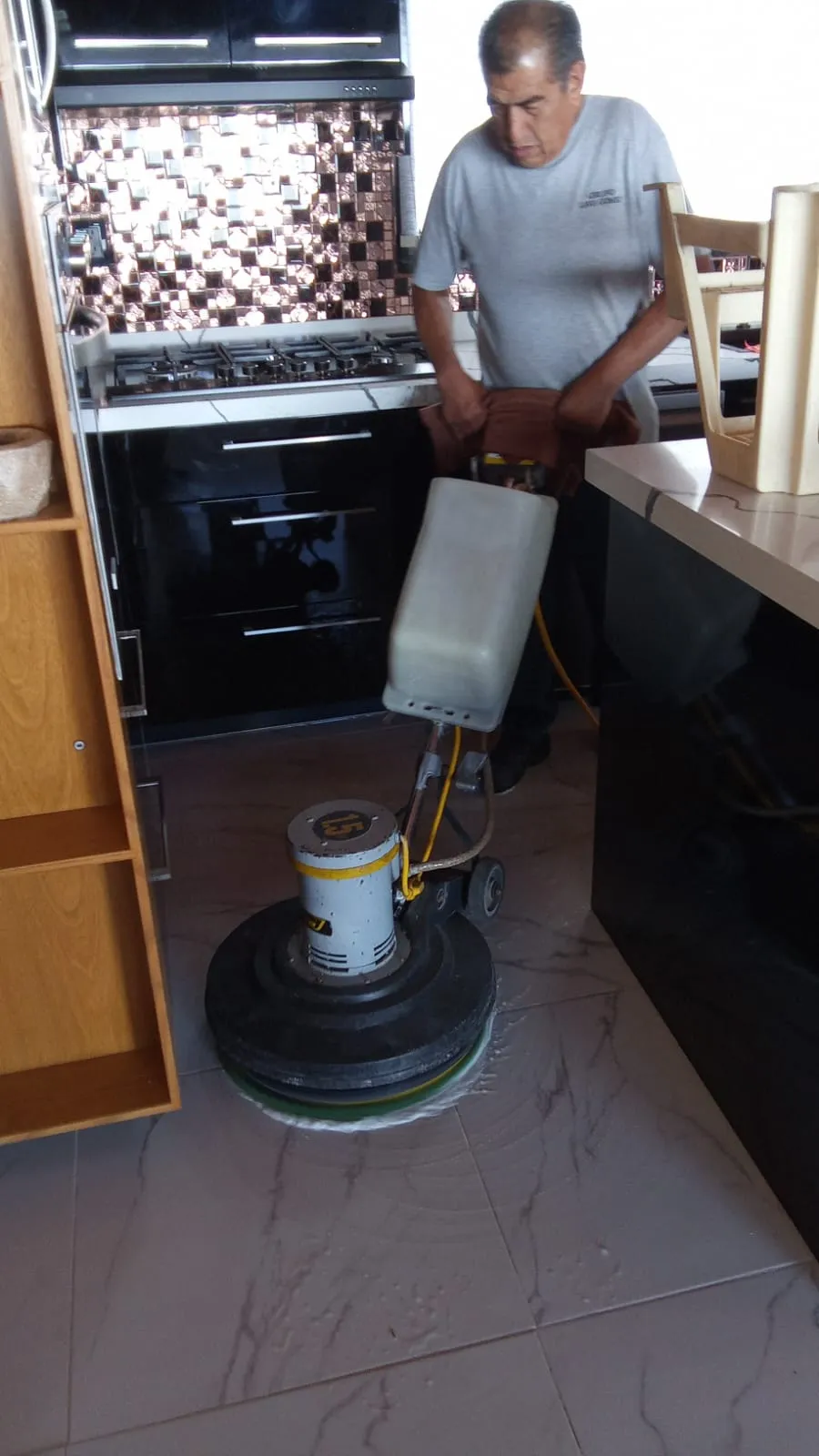 Servicio de limpieza MGCleanogar en gallery 104